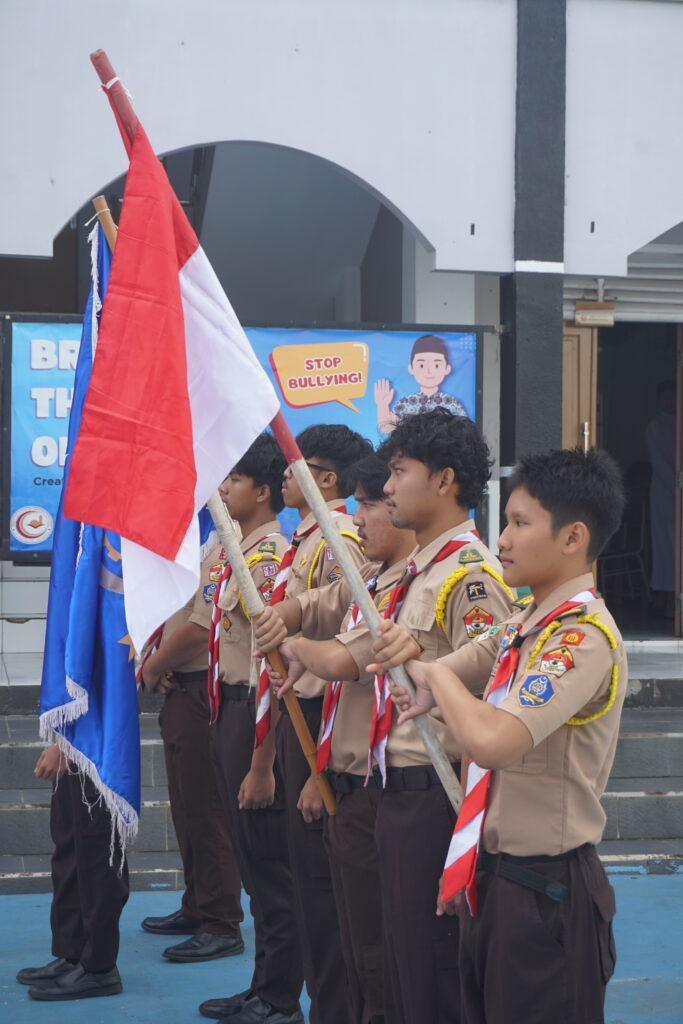Ambalan K.H. Zaenal Mustafa Lantik 31 Pasukan Khusus Pramuka: Membangun Generasi Pemimpin 6 smait as-syifa boarding school | DSC09355