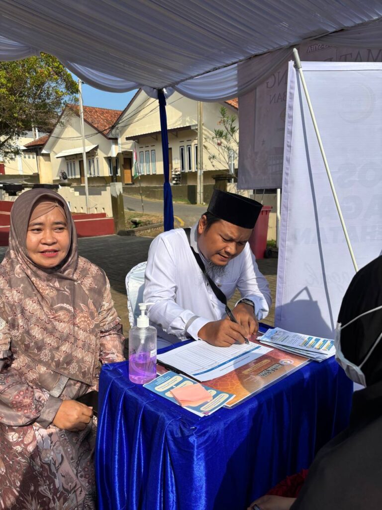 Antusiasme dan Harapan Baru: Kemeriahan Kedatangan Santri Baru SMAS IT As-Syifa Boarding School 2026 14 smait as-syifa boarding school | 08