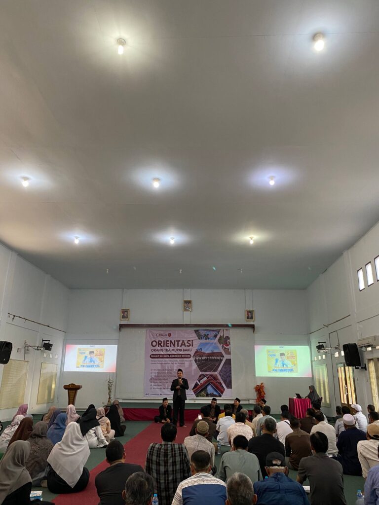Antusiasme dan Harapan Baru: Kemeriahan Kedatangan Santri Baru SMAS IT As-Syifa Boarding School 2026 18 smait as-syifa boarding school | 11