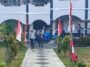 Guru menyambut siswa SMAIT As-Syifa pada kegiatan sambut pagi di sekolah