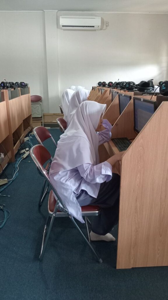 TO UTBK Rutin Setiap Bulan, SMAIT As-Syifa Siapkan Siswa Sejak Kelas X hingga XII 5 Siswa SMAIT As-Syifa mengikuti TO UTBK Agustus 2026