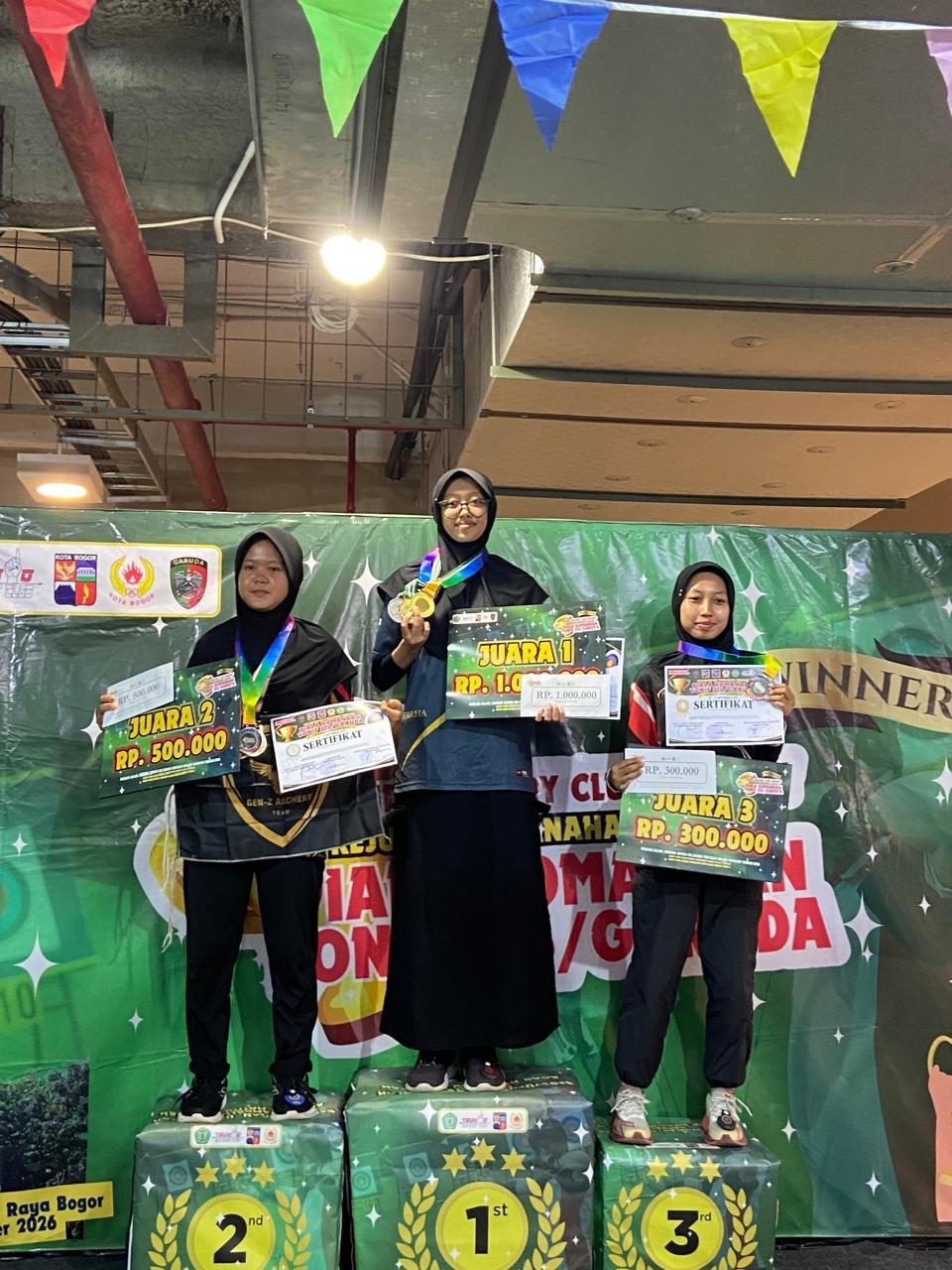 Siswa SMAIT As-Syifa meraih prestasi panahan indoor 2026
