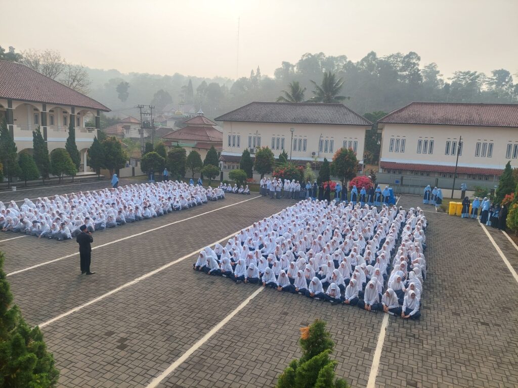 Opening Liga Pelajar As-Syifa 2026 Putri Resmi Dibuka, Wujudkan Santri Berakhlak, Hafizh, dan Berprestasi 2 smait as-syifa boarding school | pembukaan liga pelajar as syifa 02
