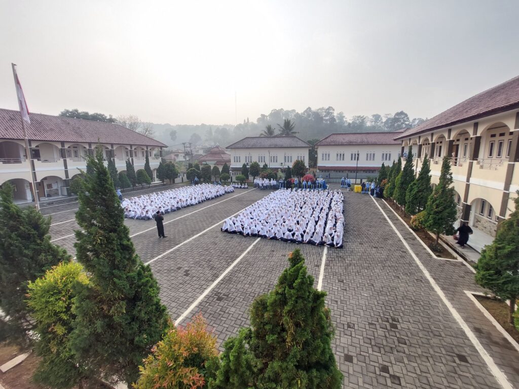 Opening Liga Pelajar As-Syifa 2026 Putri Resmi Dibuka, Wujudkan Santri Berakhlak, Hafizh, dan Berprestasi 4 smait as-syifa boarding school | pembukaan liga pelajar as syifa 04