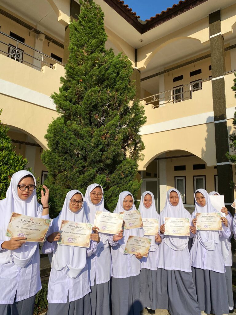 smait as-syifa boarding school | reward tahfidz 04